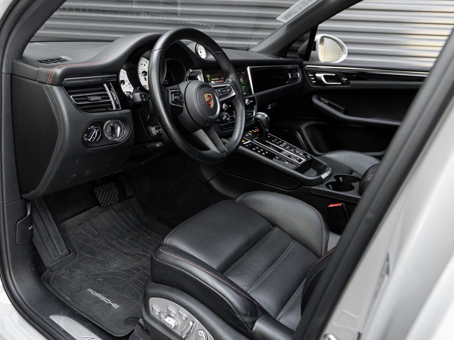 2023 Porsche Macan Macan S (MY23)