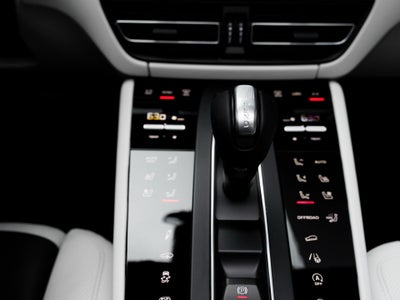 2026 Porsche Macan Macan S