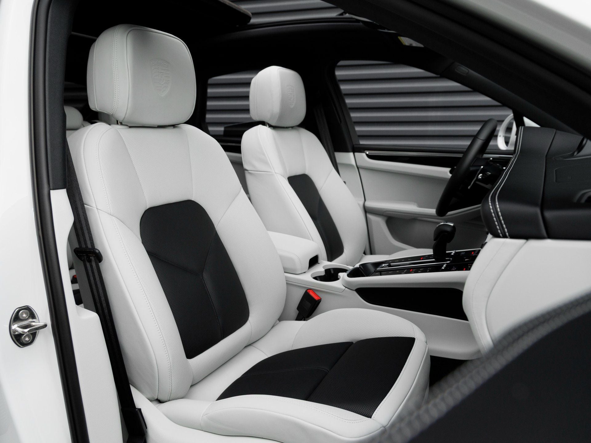 2026 Porsche Macan Macan S