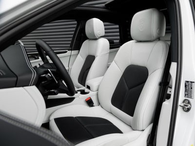 2026 Porsche Macan Macan S