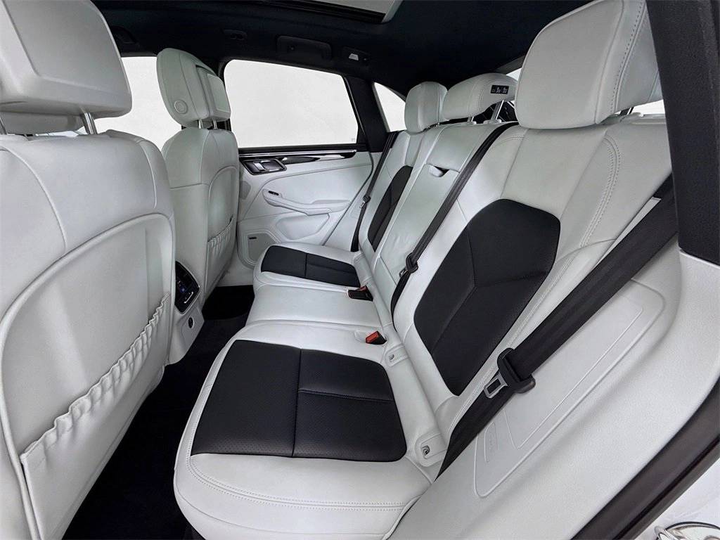 2026 Porsche Macan Macan S