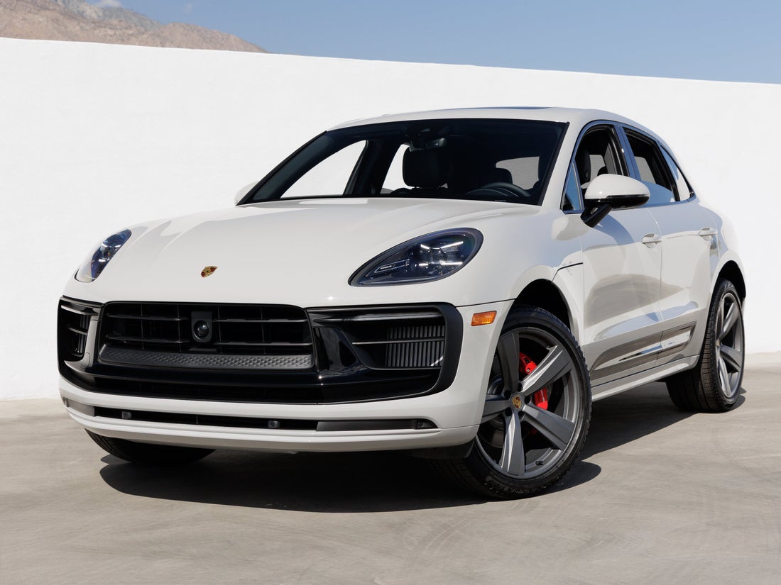 2026 Porsche Macan S — photo 1 of 43