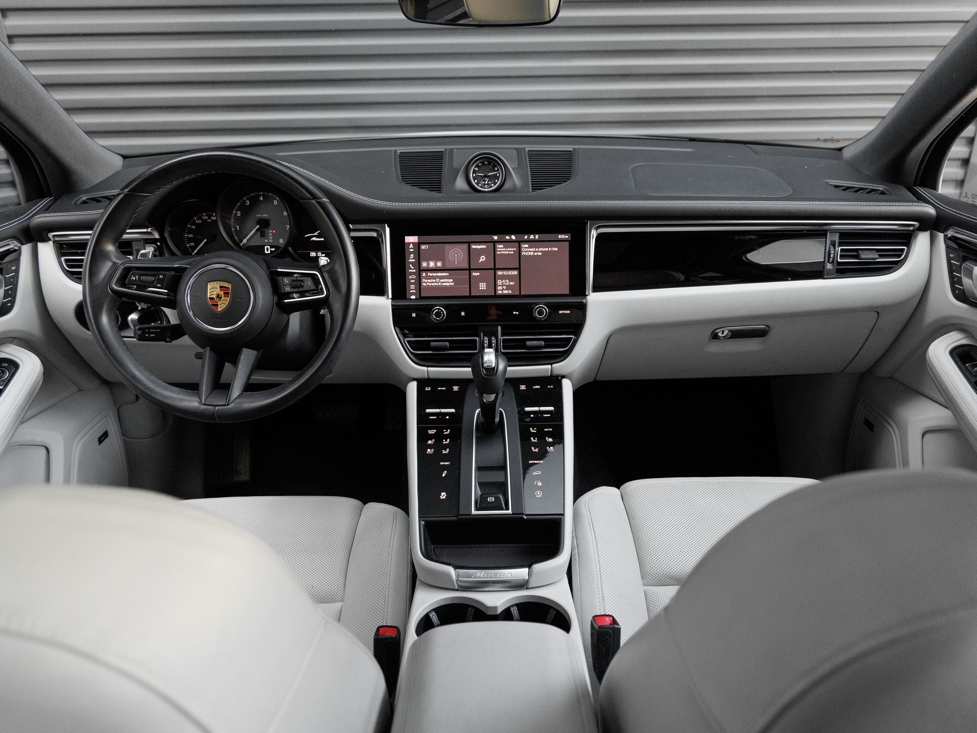 2022 Porsche Macan Macan S