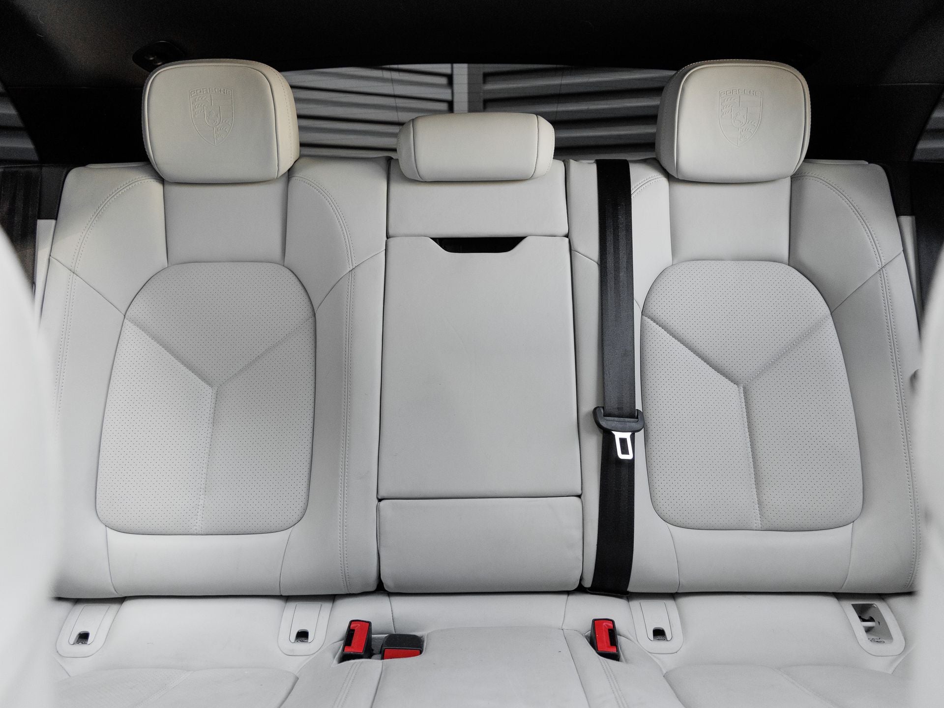 2022 Porsche Macan Macan S