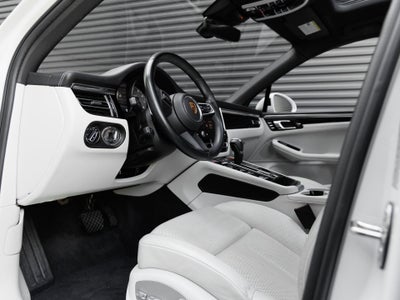 2022 Porsche Macan Macan S