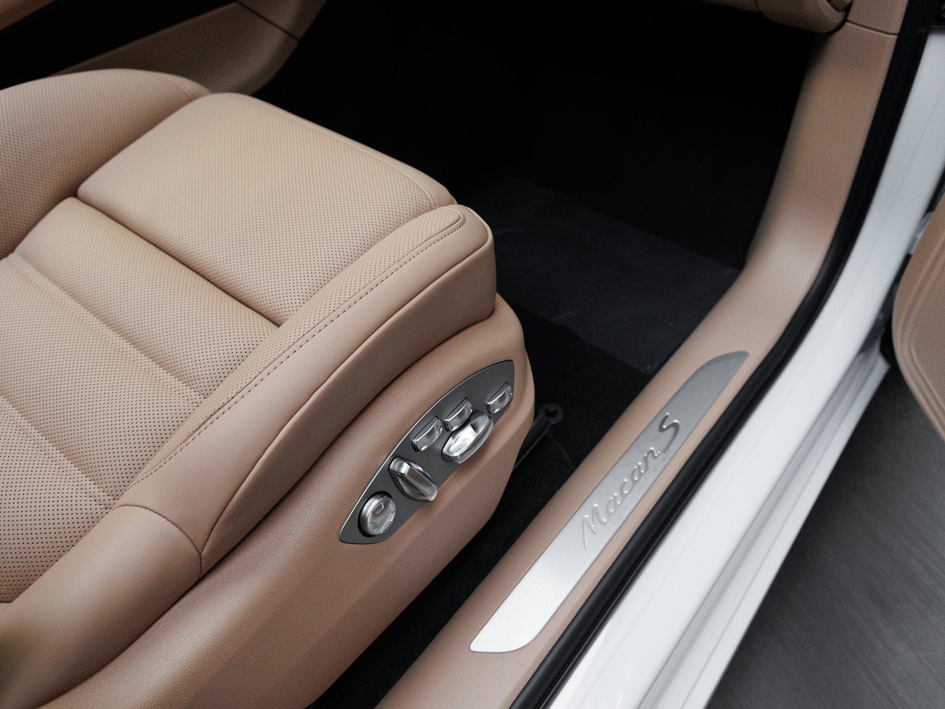 2026 Porsche Macan Macan S
