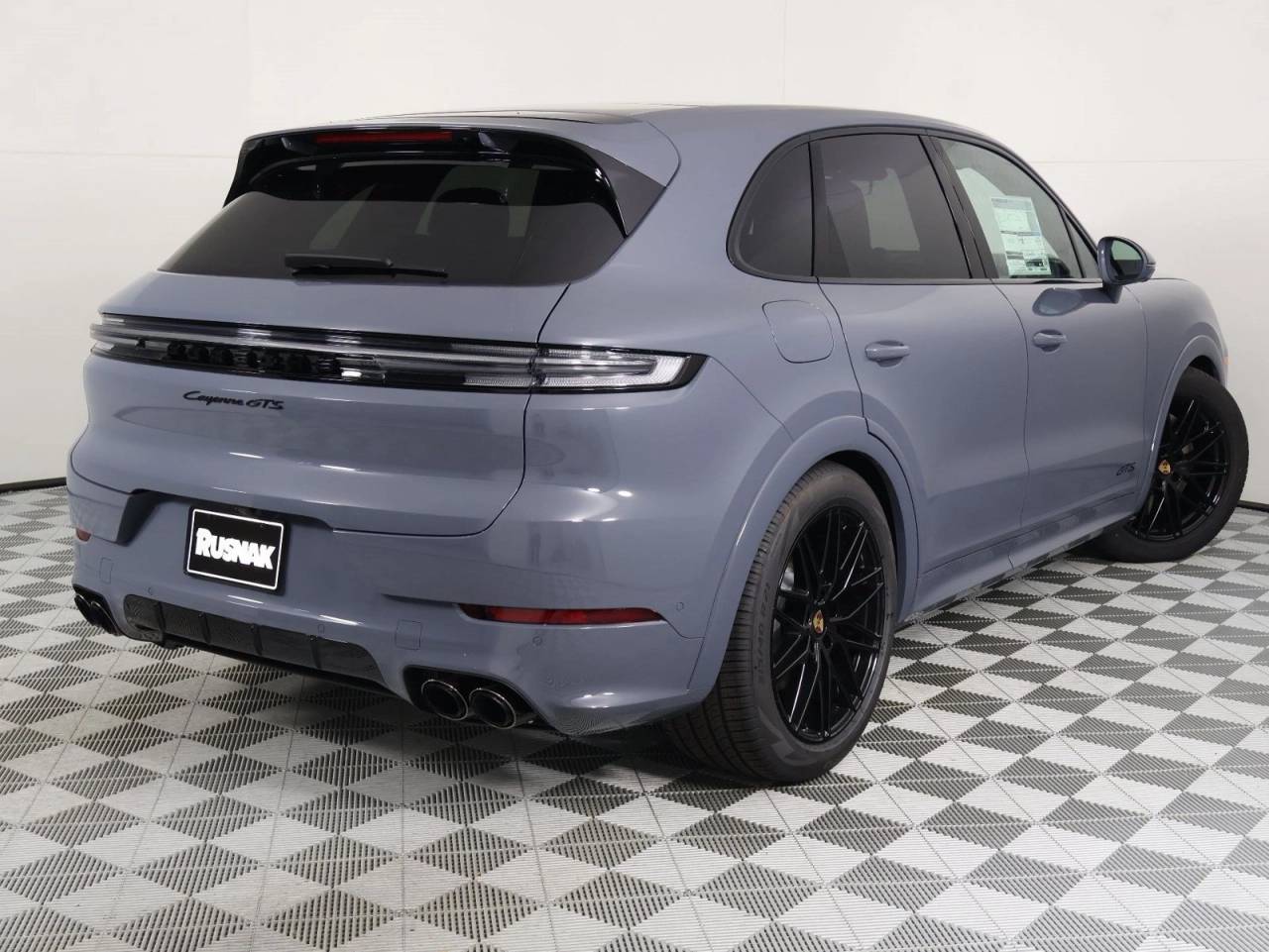 2026 Porsche Cayenne Cayenne GTS