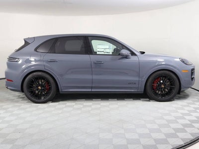 2026 Porsche Cayenne Cayenne GTS