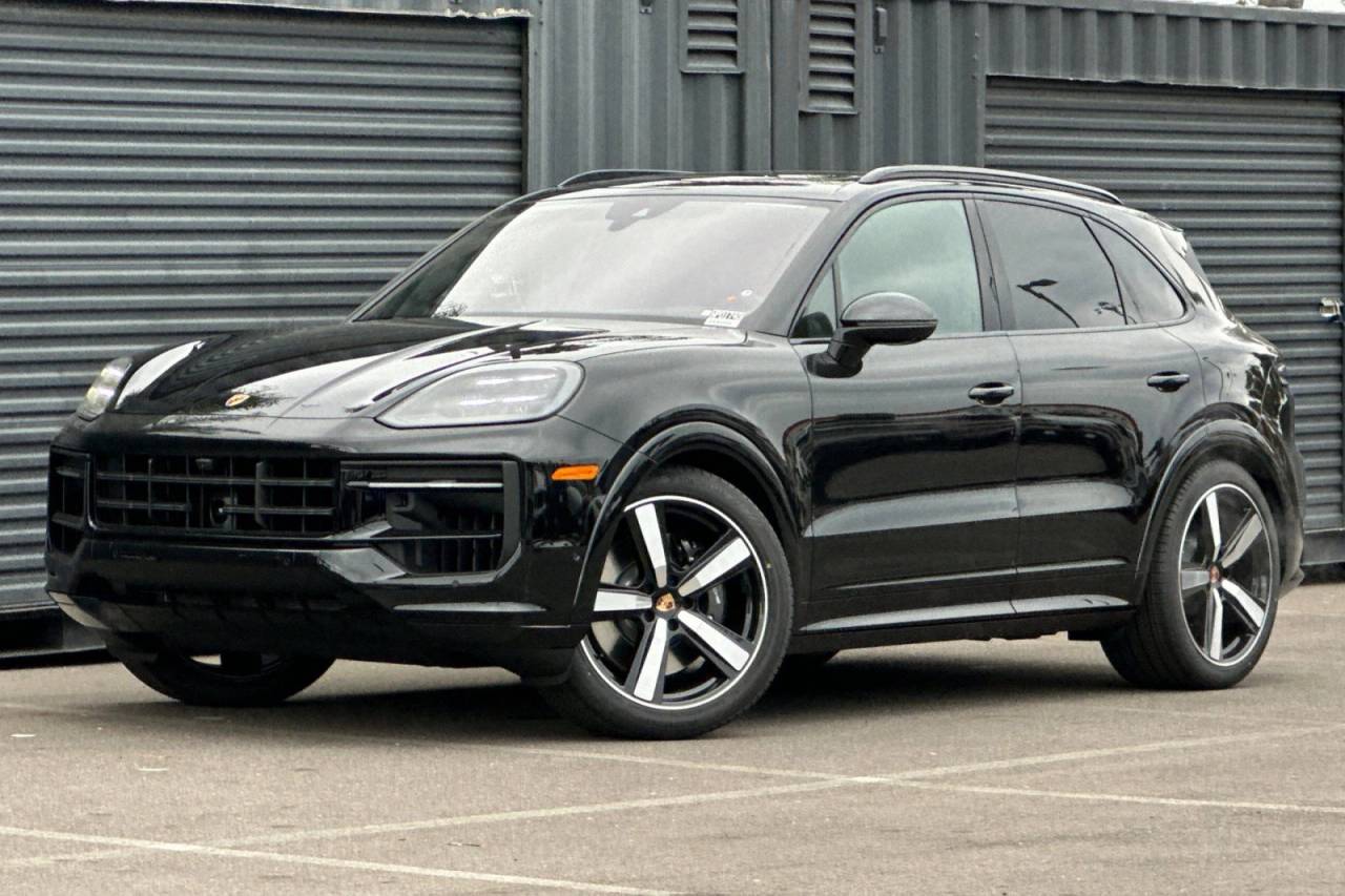 2026 Porsche Cayenne Cayenne GTS