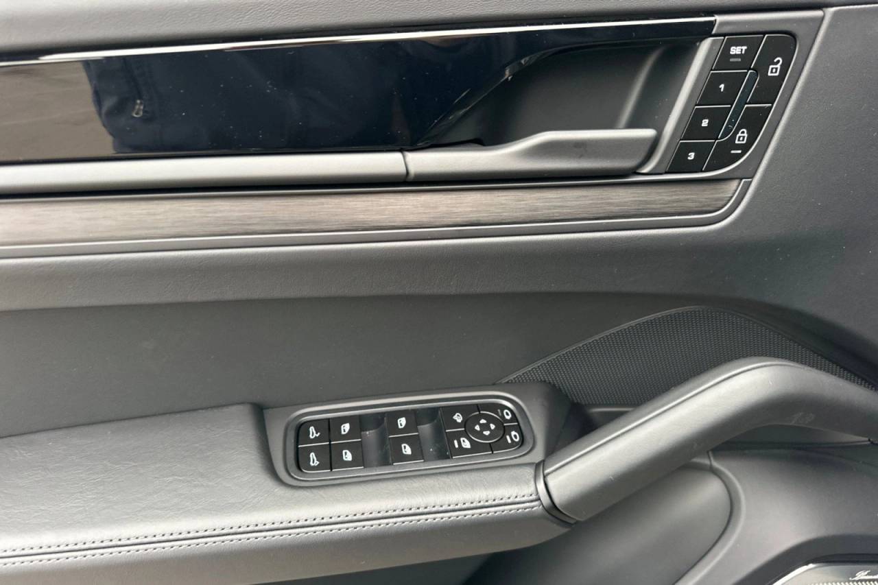 2026 Porsche Cayenne Cayenne GTS