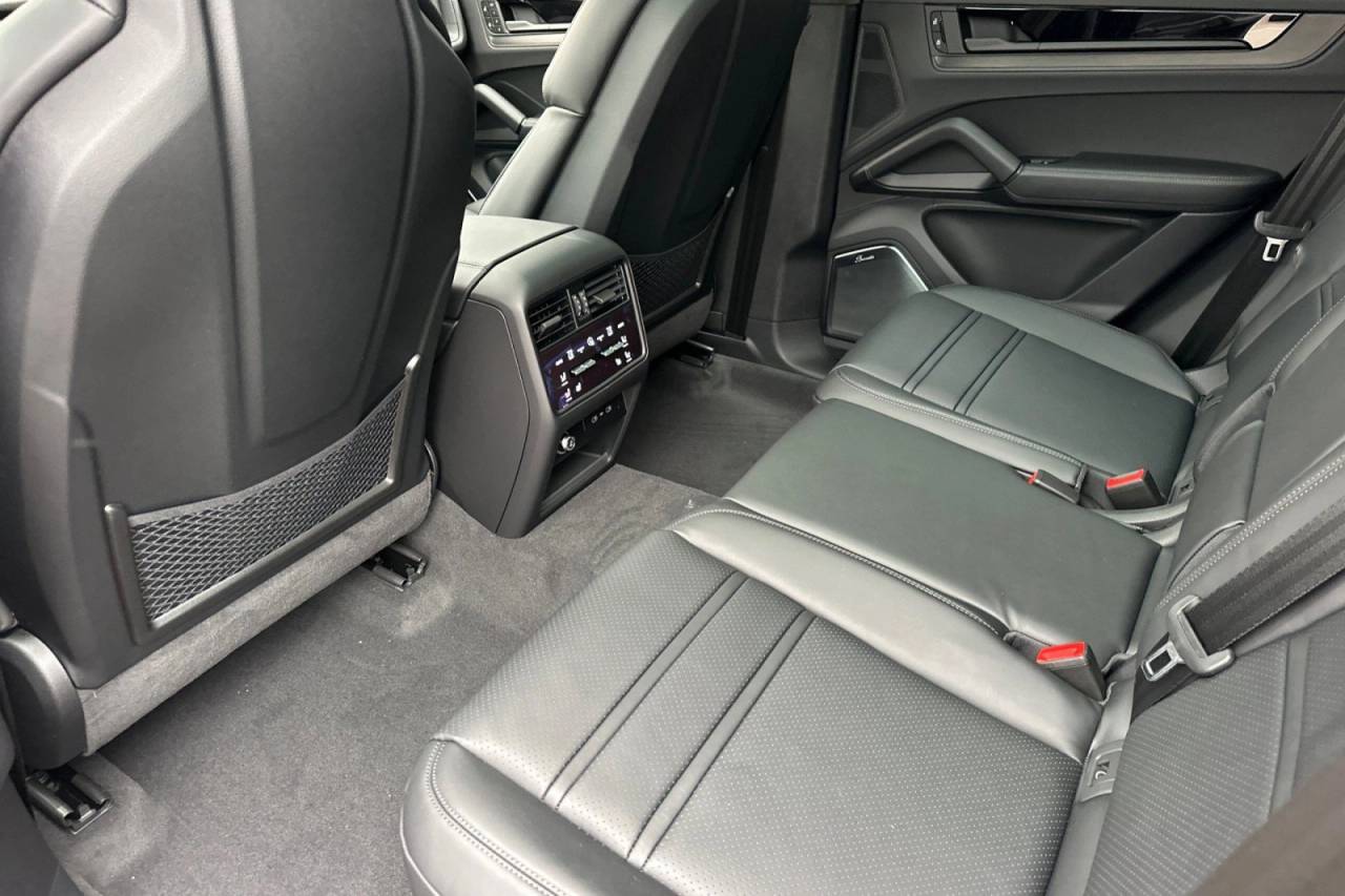 2026 Porsche Cayenne Cayenne GTS