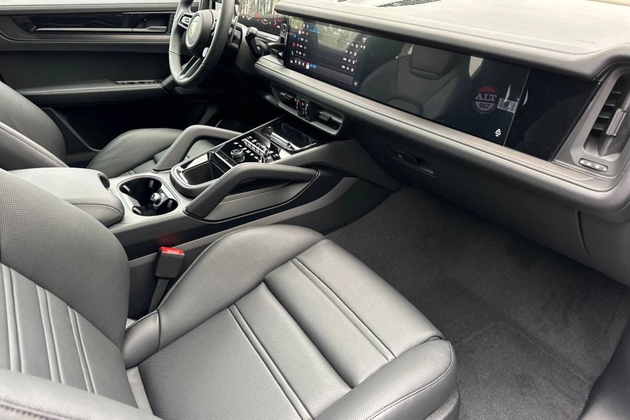 2026 Porsche Cayenne Cayenne GTS