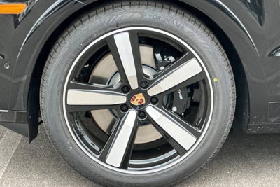 2026 Porsche Cayenne Cayenne GTS