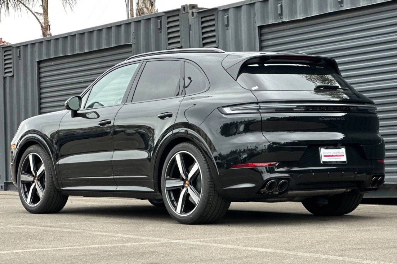 2026 Porsche Cayenne Cayenne GTS