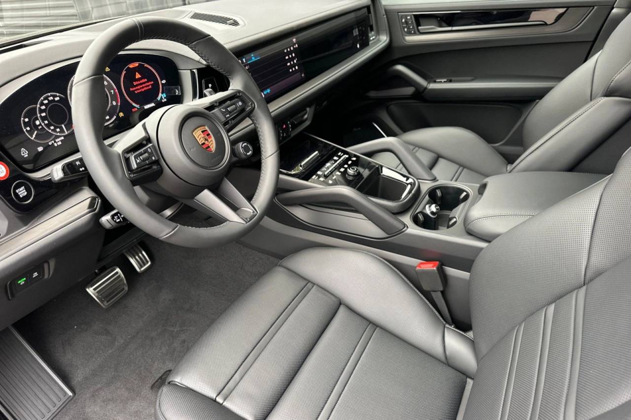 2026 Porsche Cayenne Cayenne GTS