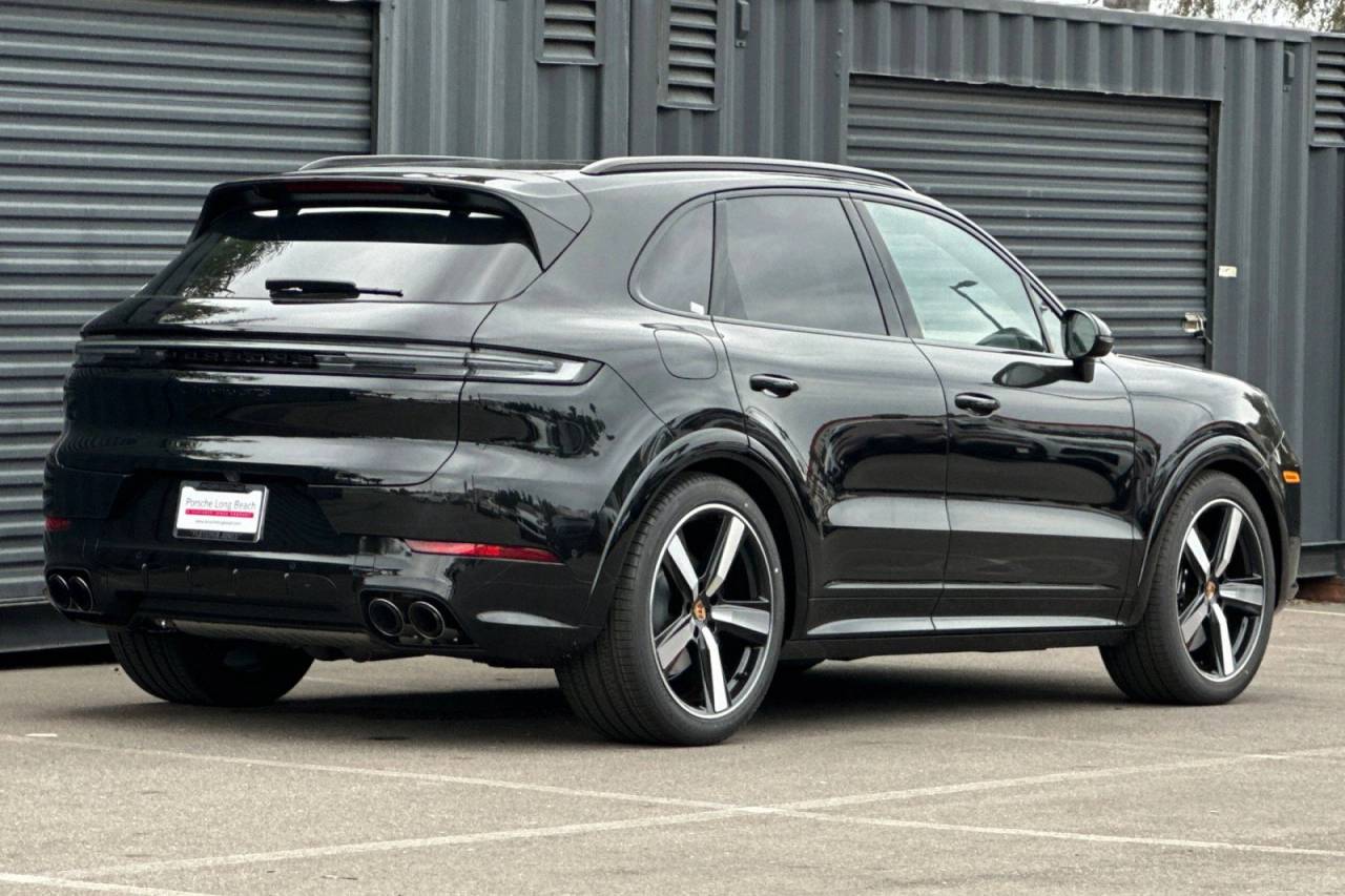 2026 Porsche Cayenne Cayenne GTS