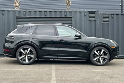 2026 Porsche Cayenne Cayenne GTS