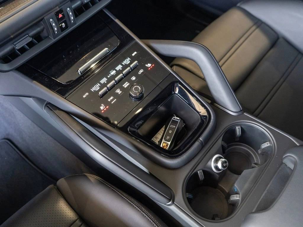 2026 Porsche Cayenne Cayenne GTS