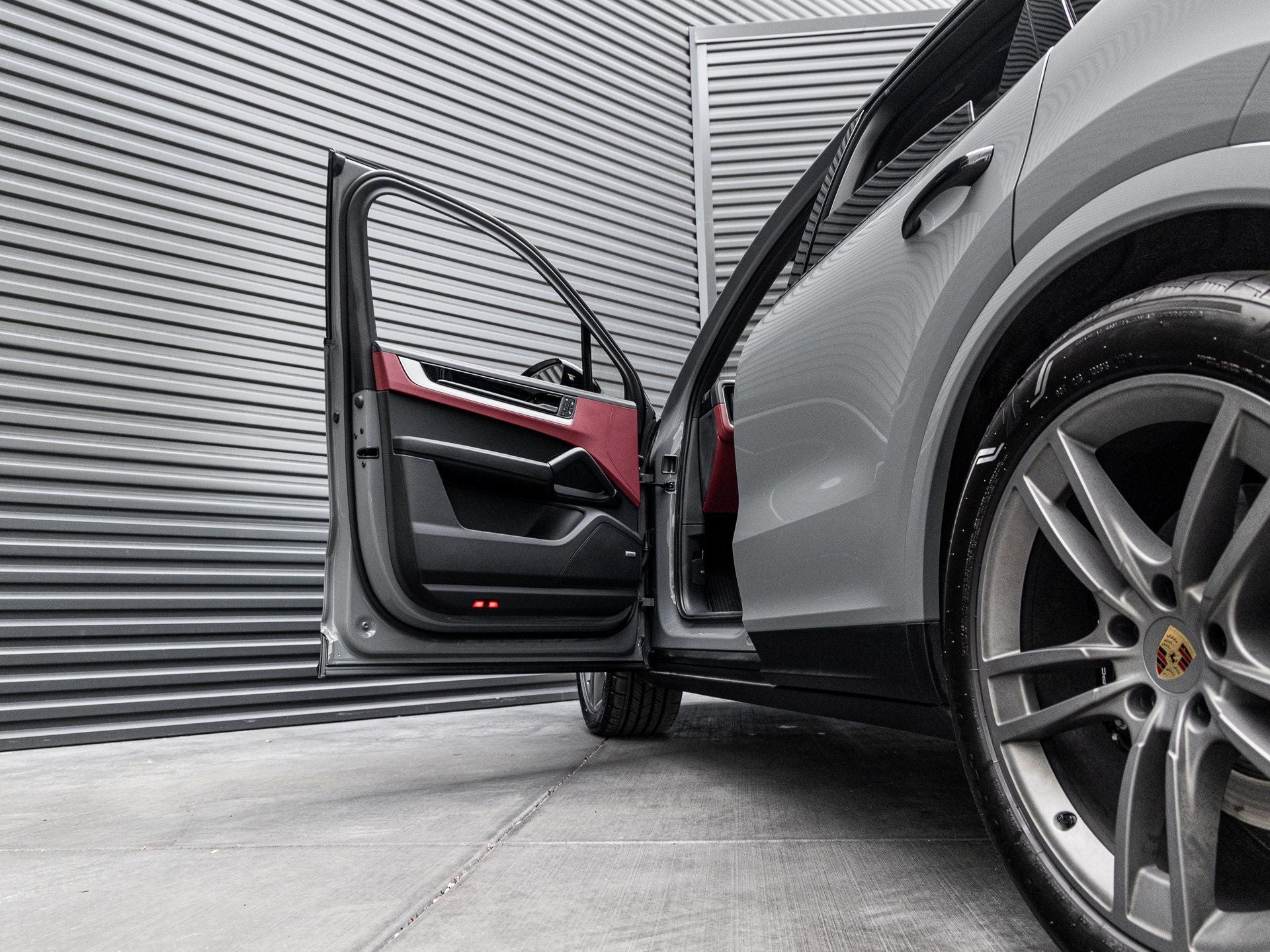 2024 Porsche Cayenne Cayenne S (MY24)