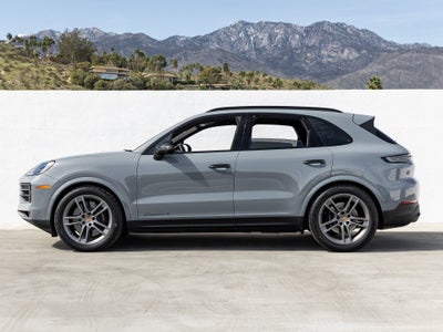 2024 Porsche Cayenne Cayenne S (MY24)