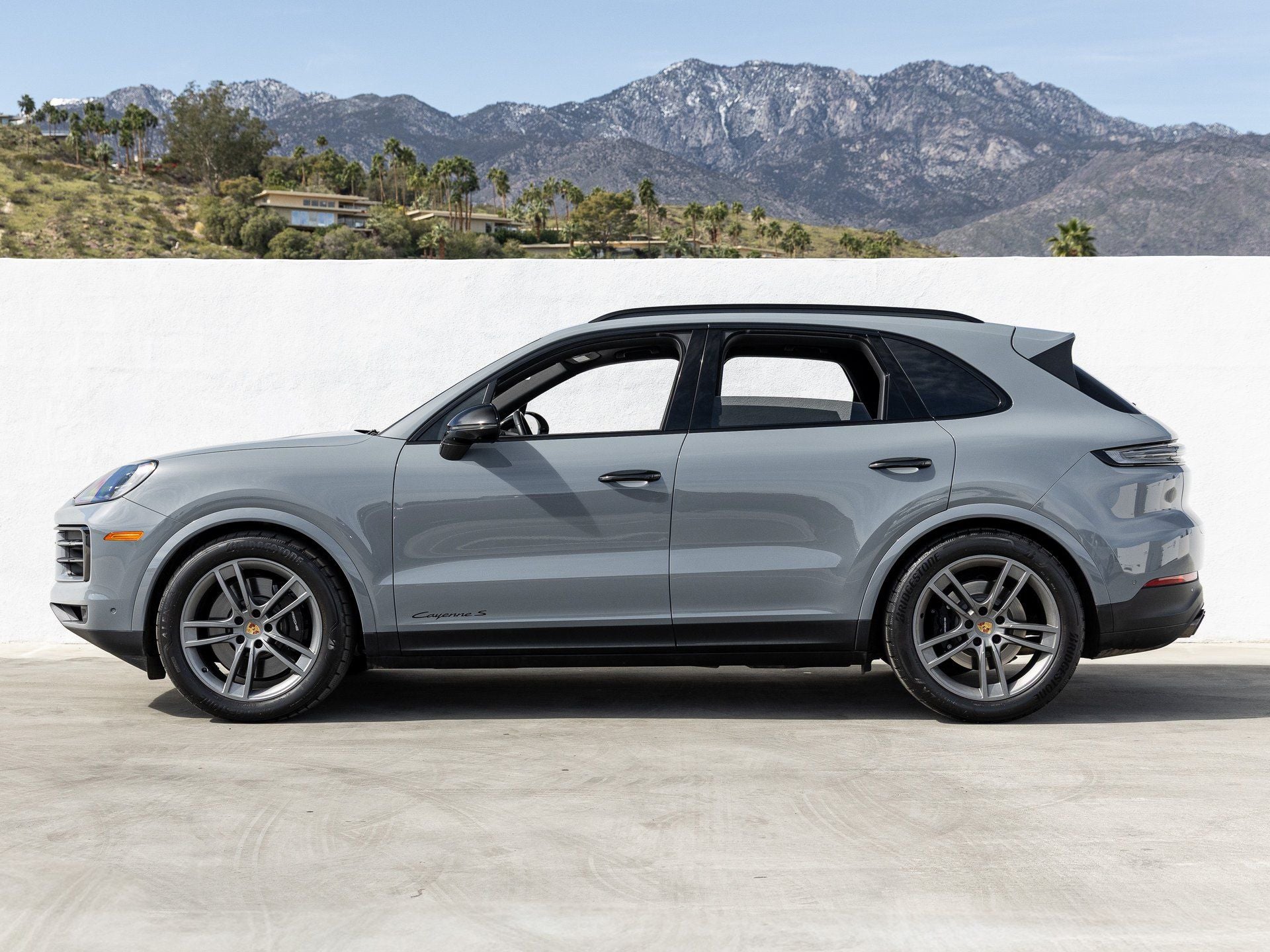 2024 Porsche Cayenne Cayenne S (MY24)