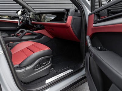 2024 Porsche Cayenne Cayenne S (MY24)
