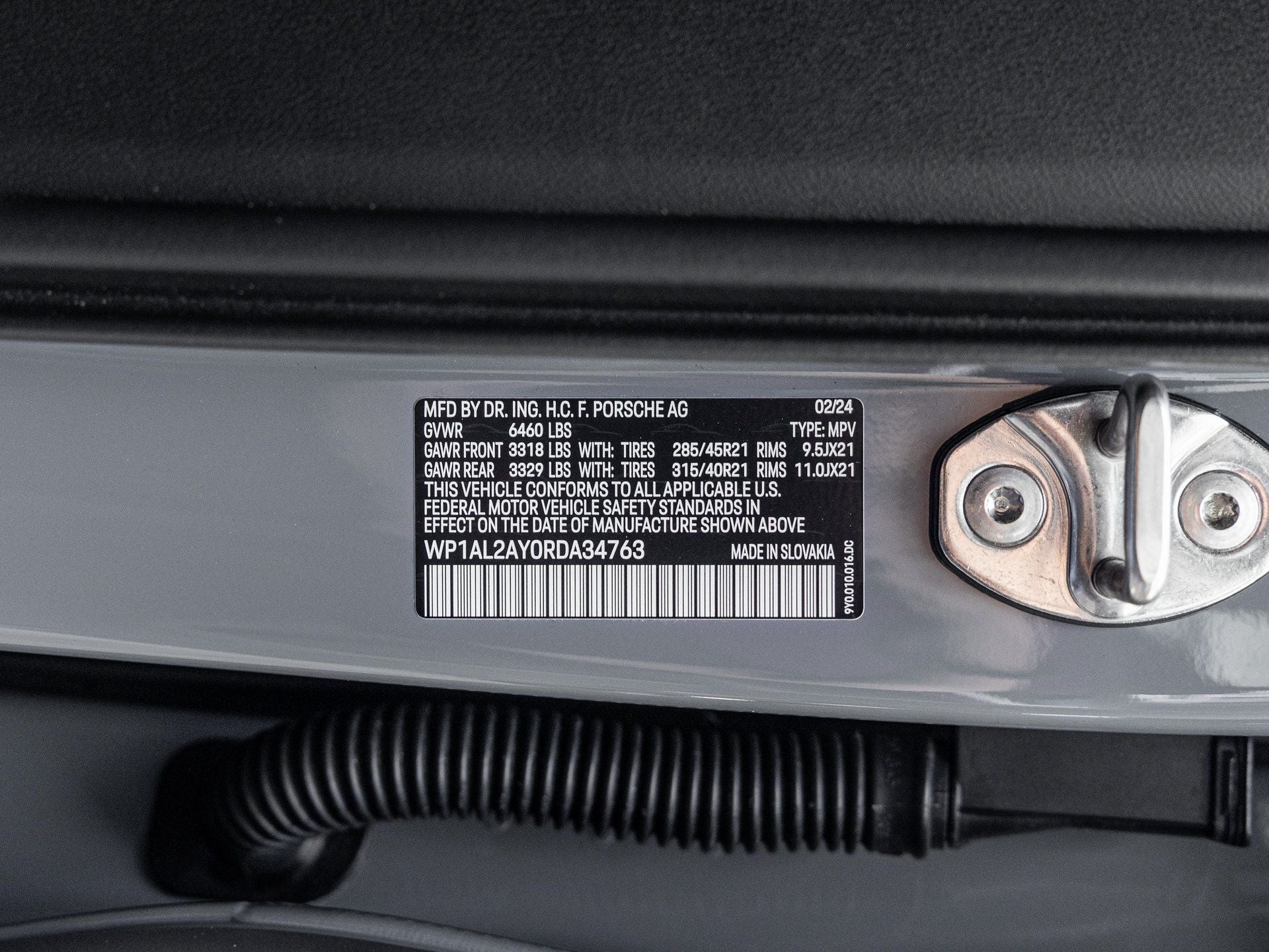 2024 Porsche Cayenne Cayenne S (MY24)