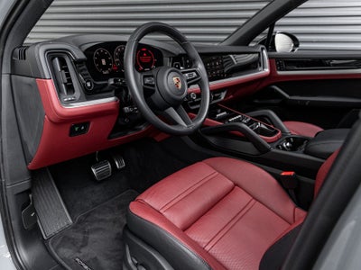 2024 Porsche Cayenne Cayenne S (MY24)
