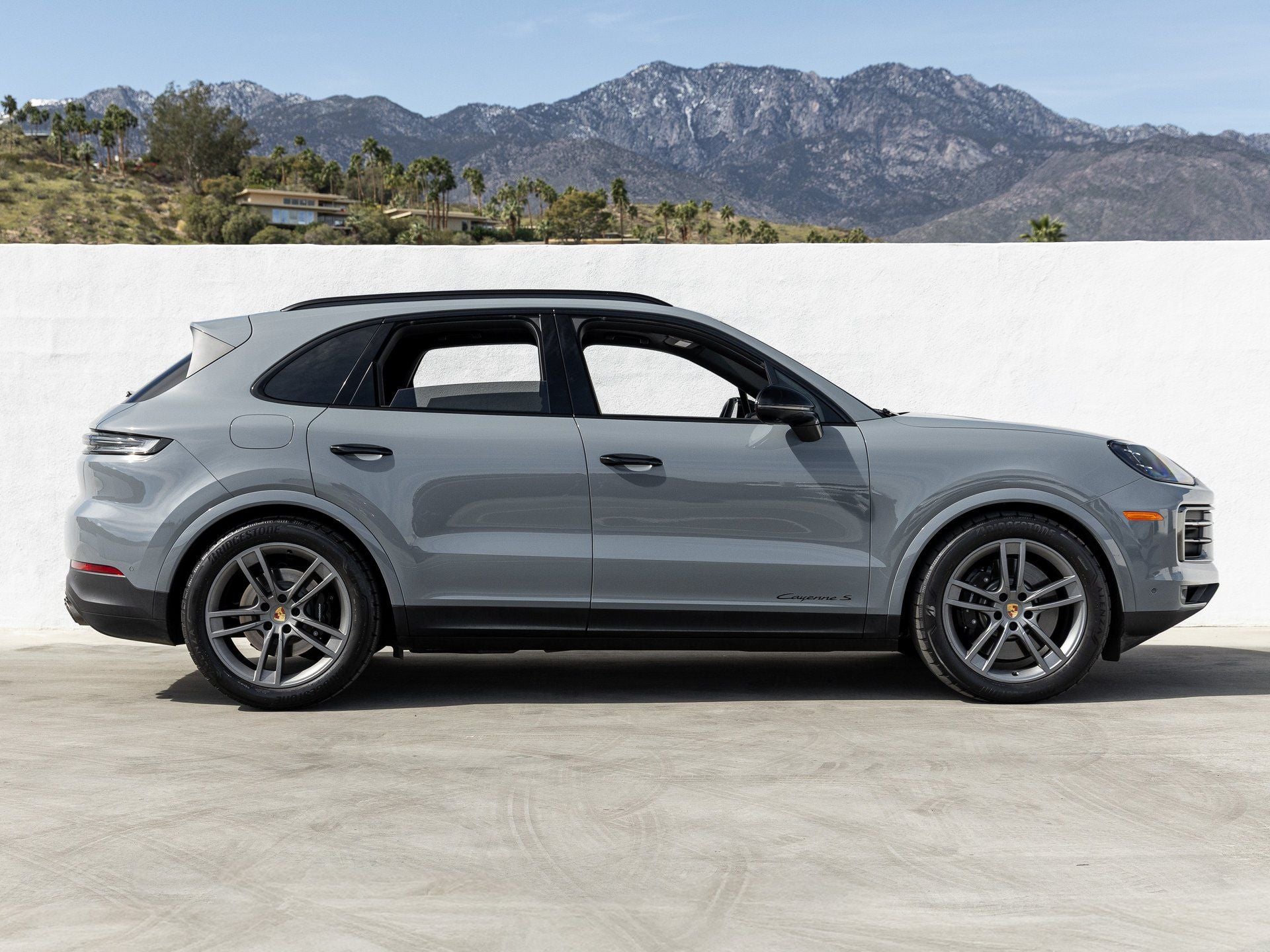 2024 Porsche Cayenne Cayenne S (MY24)
