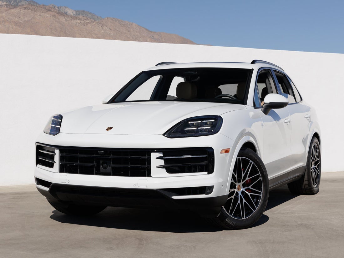 2026 Porsche Cayenne S — photo 1 of 43
