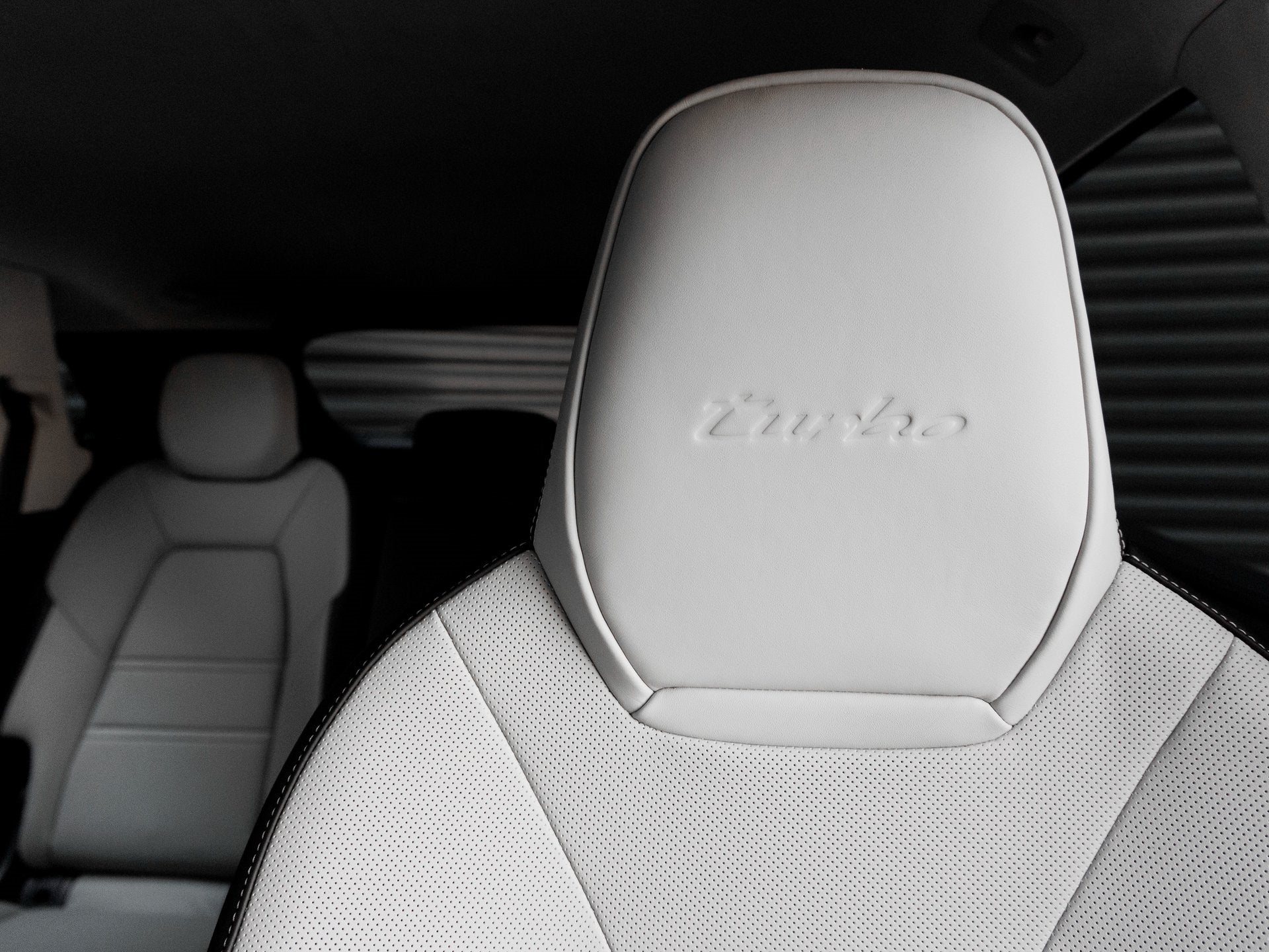 2026 Porsche Cayenne Cayenne Turbo E-Hybrid