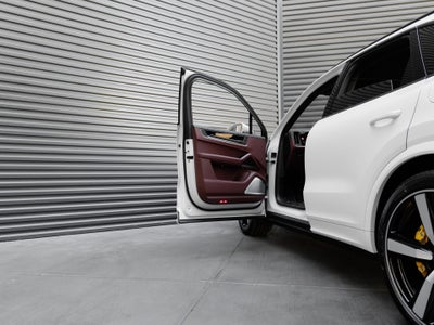 2026 Porsche Cayenne Cayenne Turbo E-Hybrid