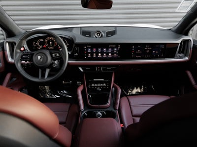 2026 Porsche Cayenne Cayenne Turbo E-Hybrid