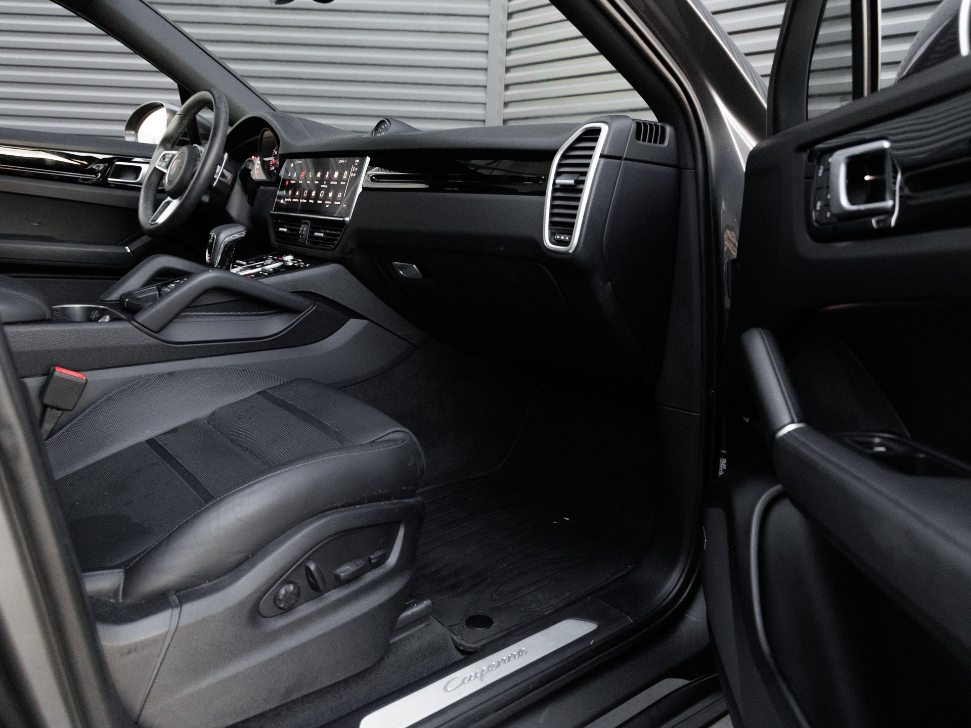 2022 Porsche Cayenne Cayenne Coupe