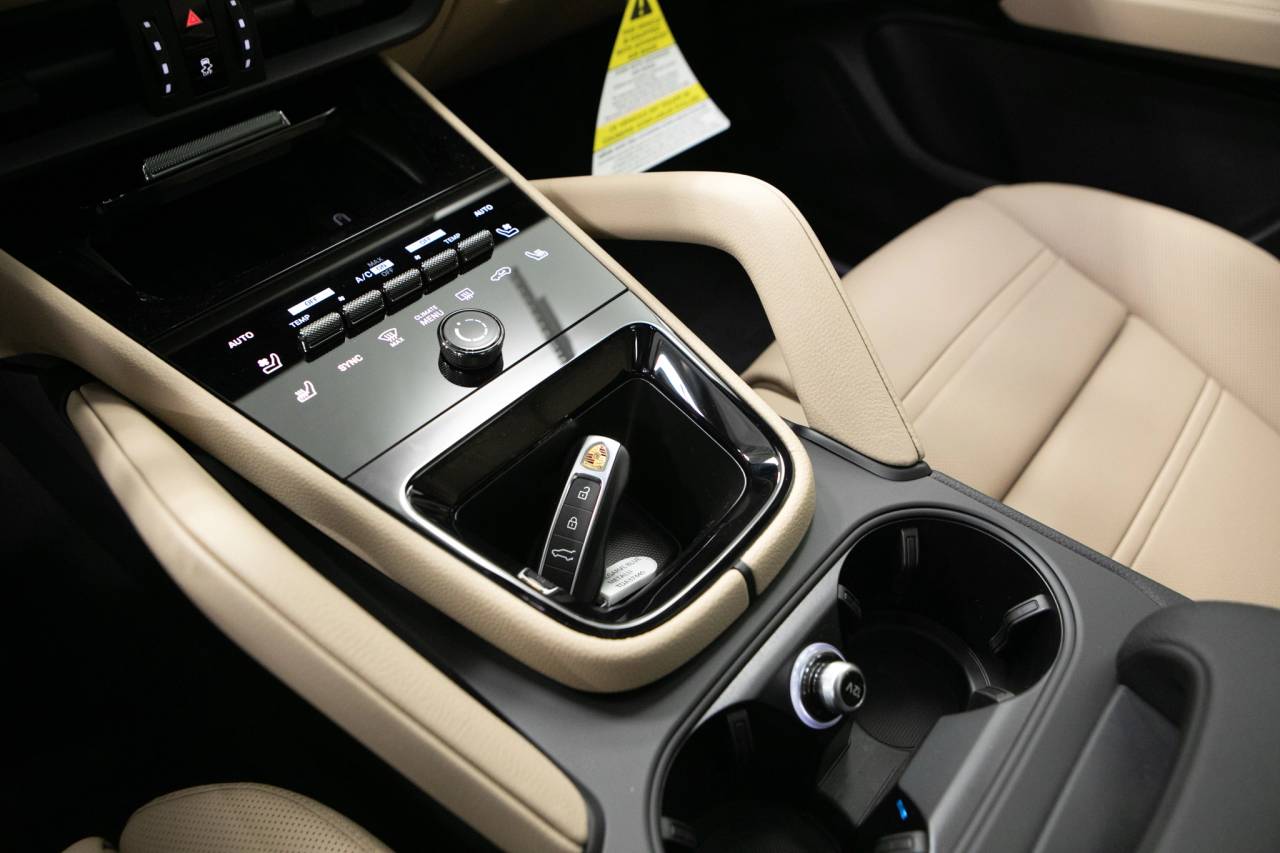 2026 Porsche Cayenne Cayenne Coupe