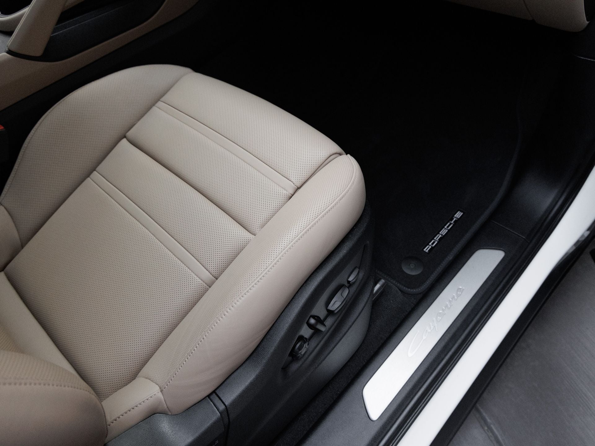 2026 Porsche Cayenne Cayenne Coupe