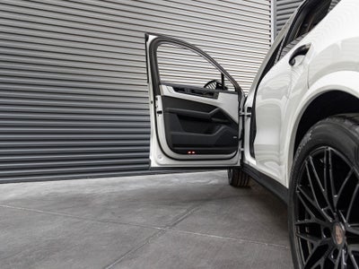 2026 Porsche Cayenne Coupe