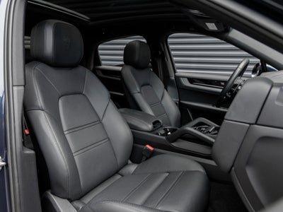 2025 Porsche Cayenne Cayenne Coupe