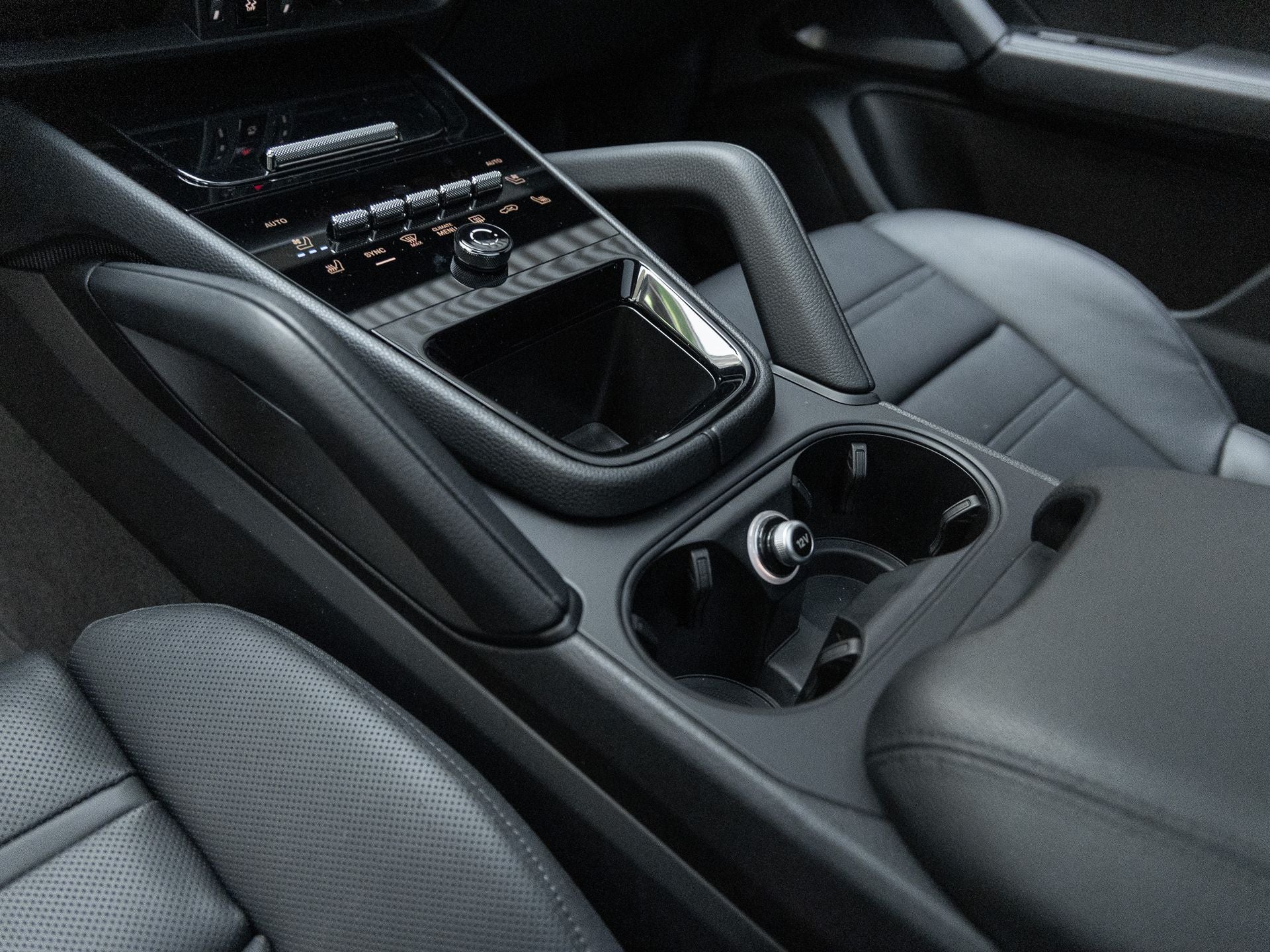 2025 Porsche Cayenne Coupe