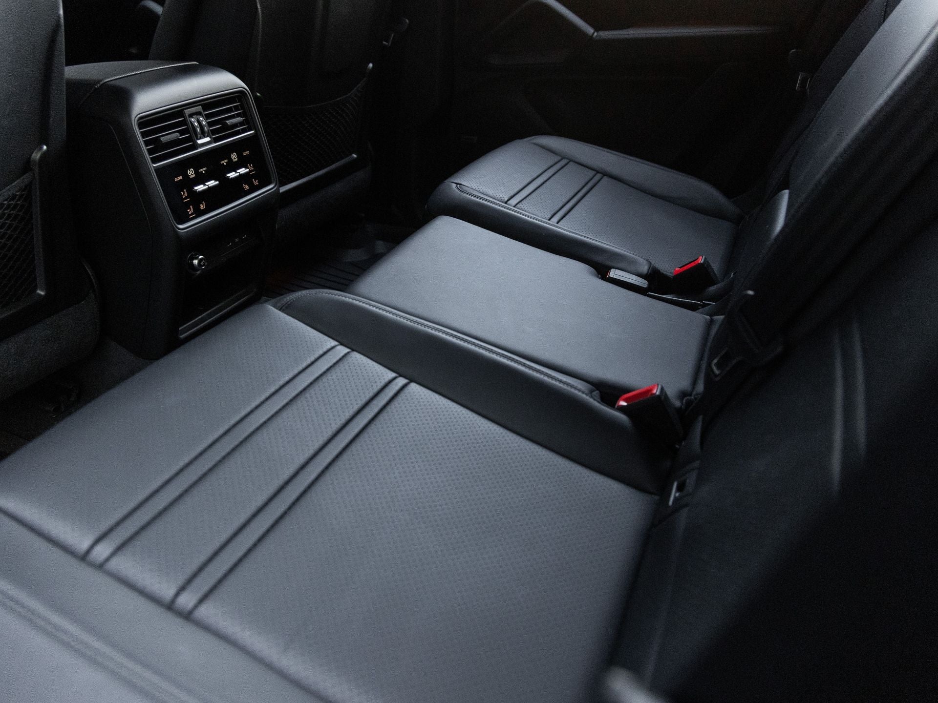 2025 Porsche Cayenne Coupe