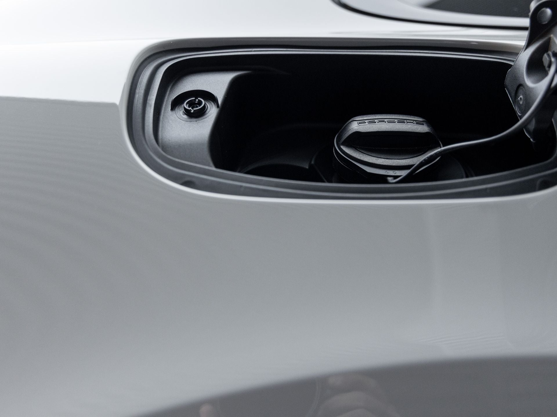 2025 Porsche Cayenne Coupe