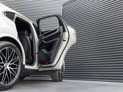 2025 Porsche Cayenne Coupe