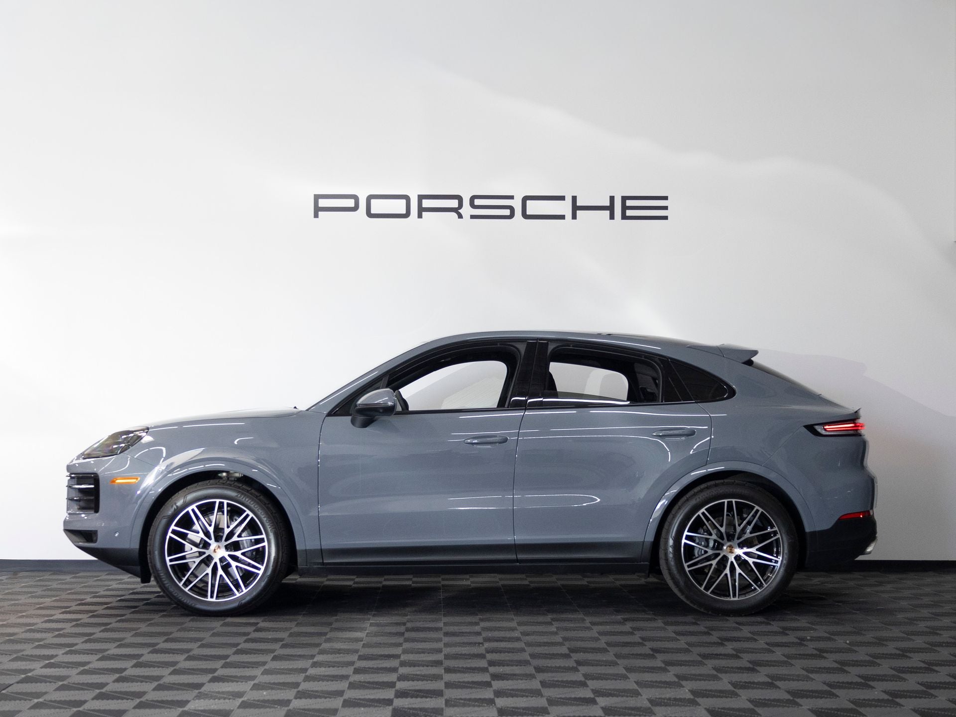 2026 Porsche Cayenne Cayenne Coupe