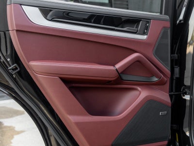 2026 Porsche Cayenne Cayenne Coupe