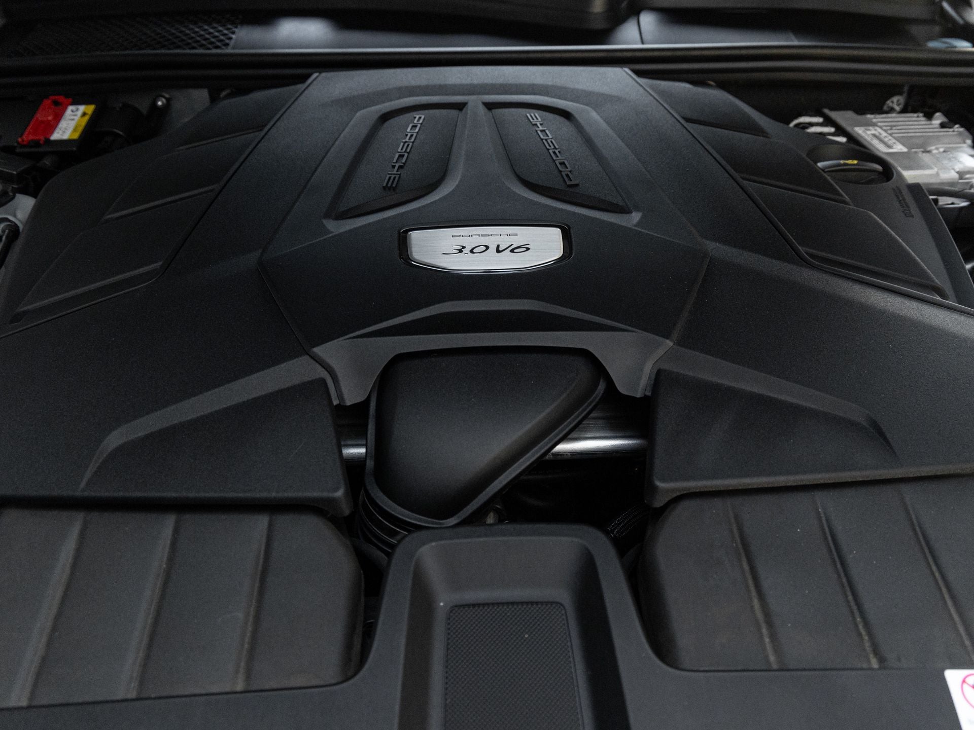 2022 Porsche Cayenne Cayenne Coupe