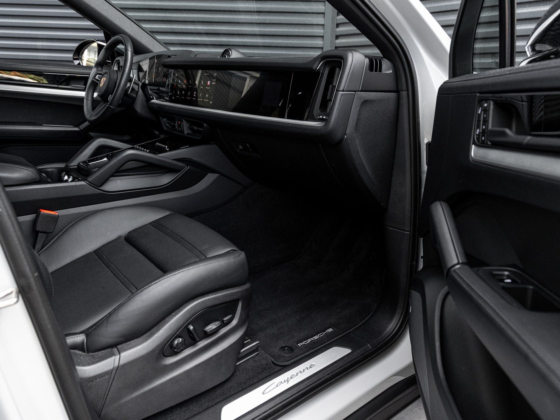 2025 Porsche Cayenne Cayenne Coupe