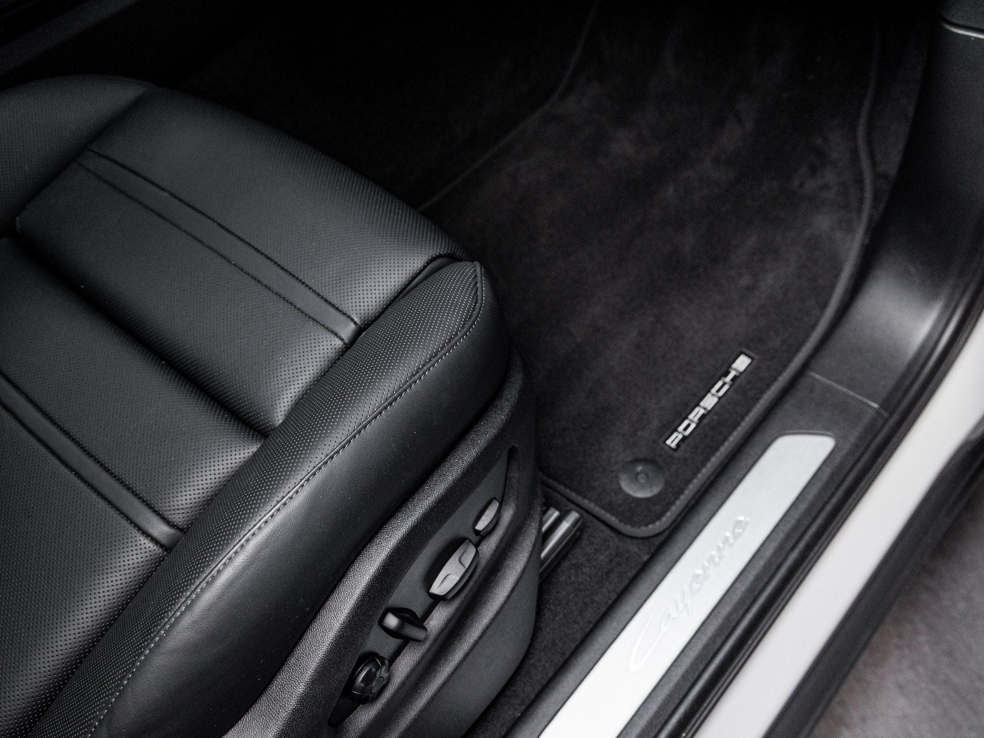 2025 Porsche Cayenne Cayenne Coupe