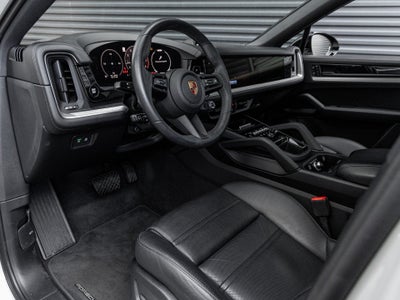 2025 Porsche Cayenne Cayenne Coupe