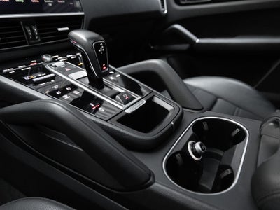 2022 Porsche Cayenne S Coupe Platinum Edition