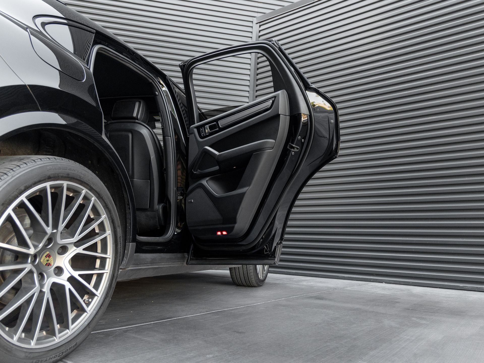 2022 Porsche Cayenne S Coupe Platinum Edition